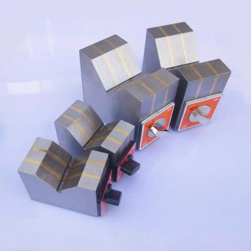 Blocul magnetic V