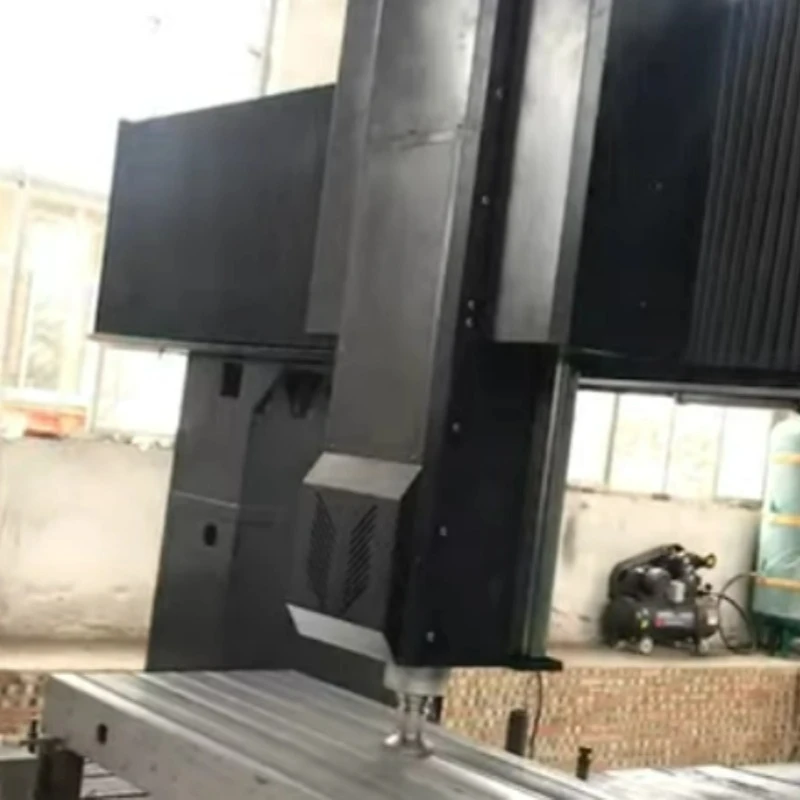 Platforma T Slot este sub prelucrare CNC Computer Control Numerical